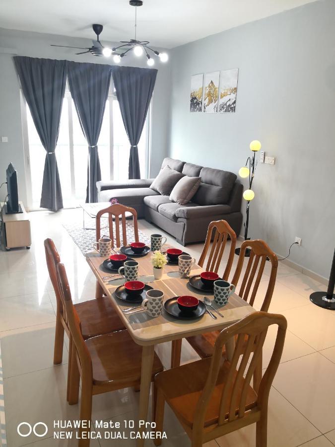 Mcz Homestay Ipoh Town 2Room 7Pax Free Wifi Екстер'єр фото