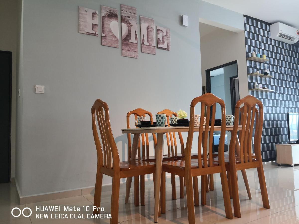 Mcz Homestay Ipoh Town 2Room 7Pax Free Wifi Екстер'єр фото